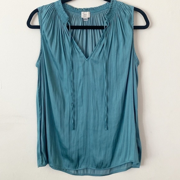 a new day Tops - A New Day Satin Like Teal Pleated Blouse💙💚
